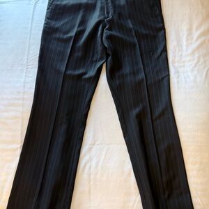 J Lindberg Navy w/blue Pinstripe Dress Pants size Euro 54/US 38 but fits like 36